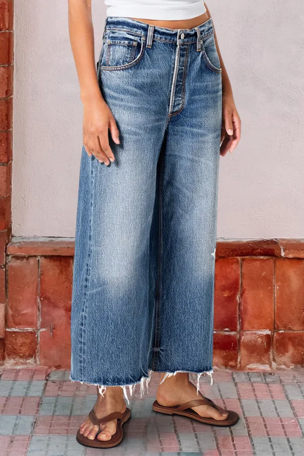 Wash Ripped Raw Hem Mid Rise Crop Jeans