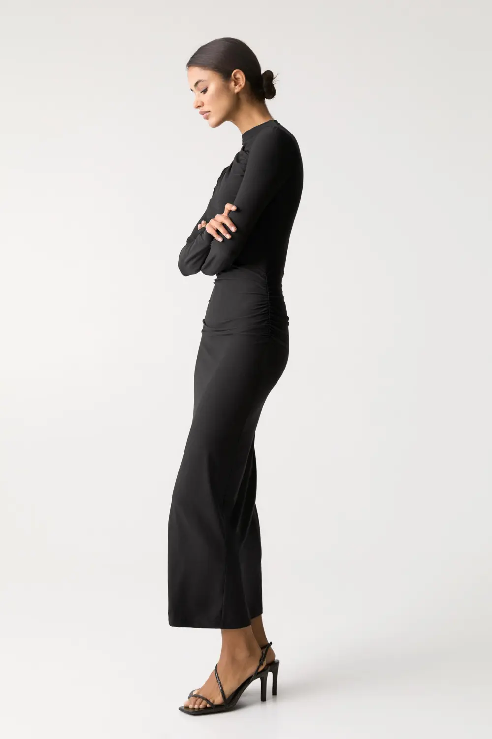Vestido midi frunces