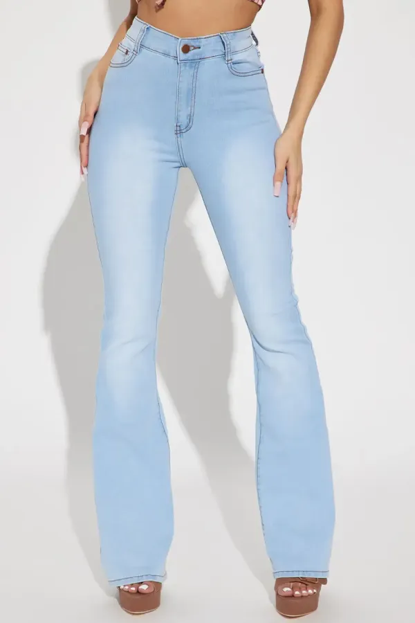 Happy Hour Stretch Flare Jeans - Light Wash