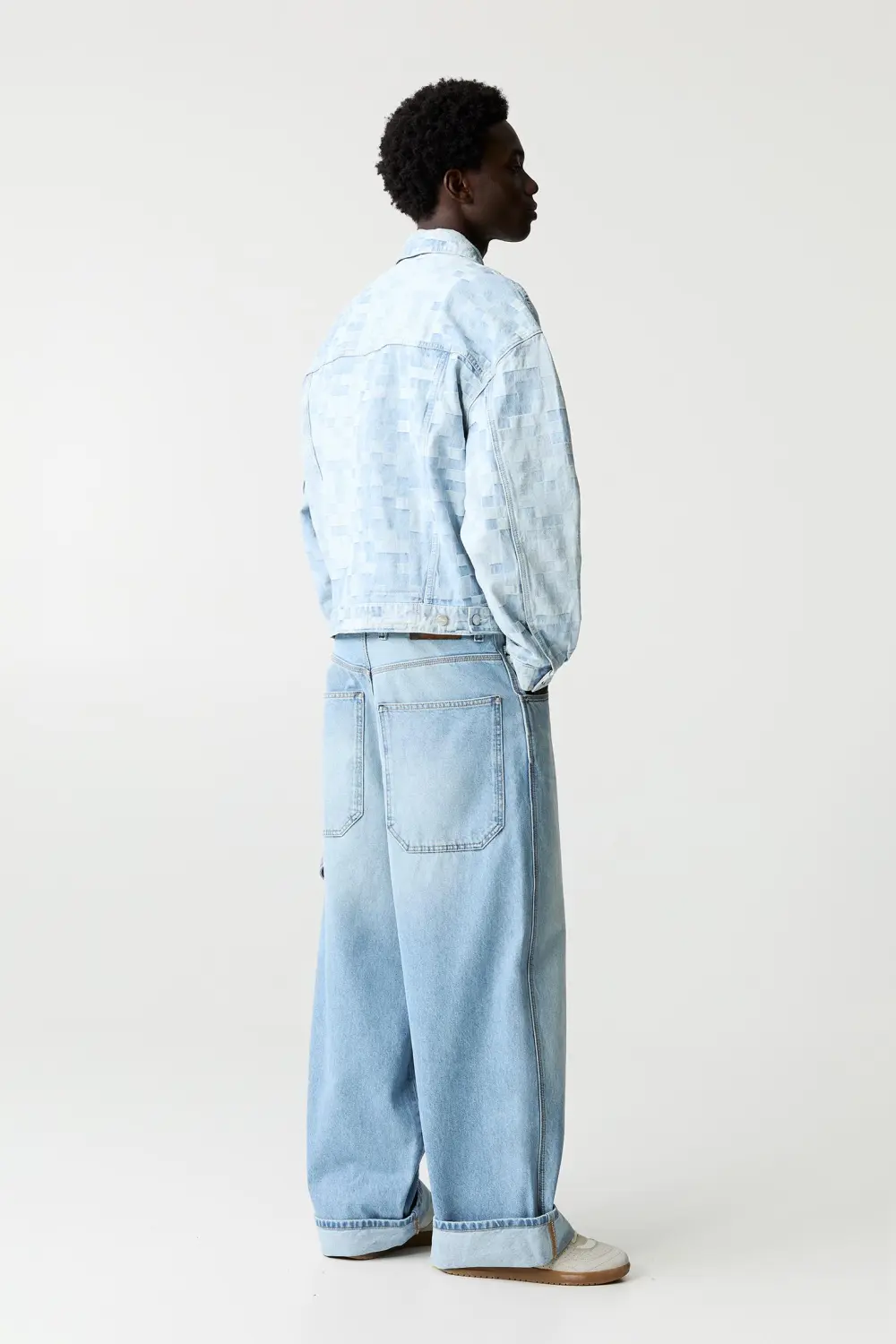 Super baggy carpenter jeans with turn-up hems