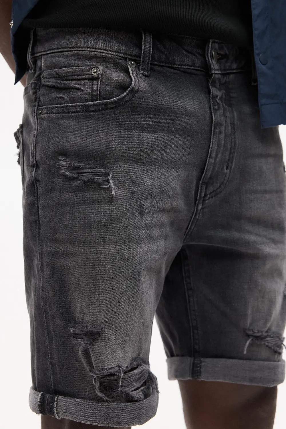 Ripped denim Bermuda shorts