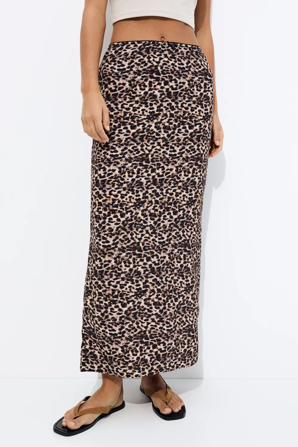 Falda midi leopardo