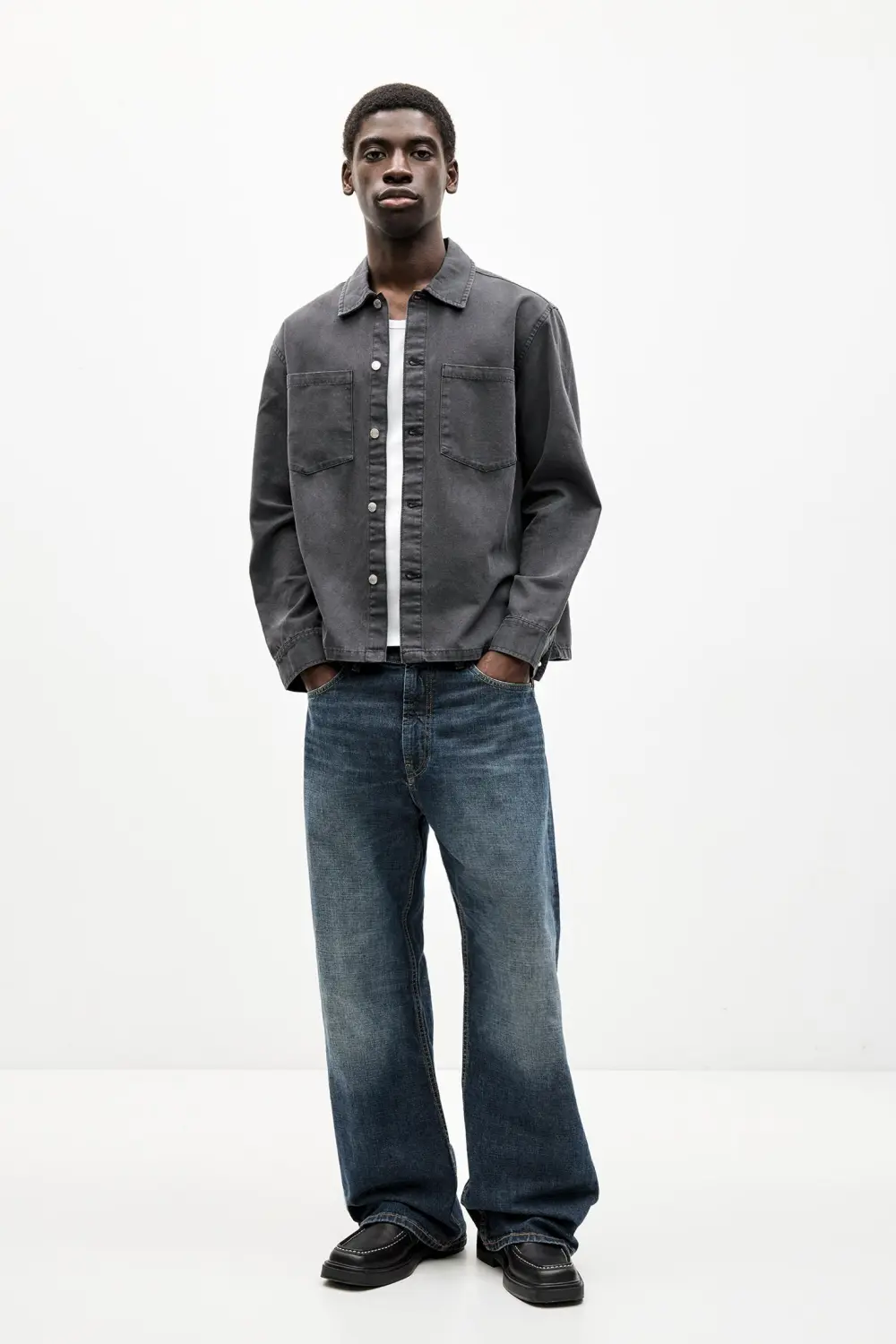 Loose flared jeans
