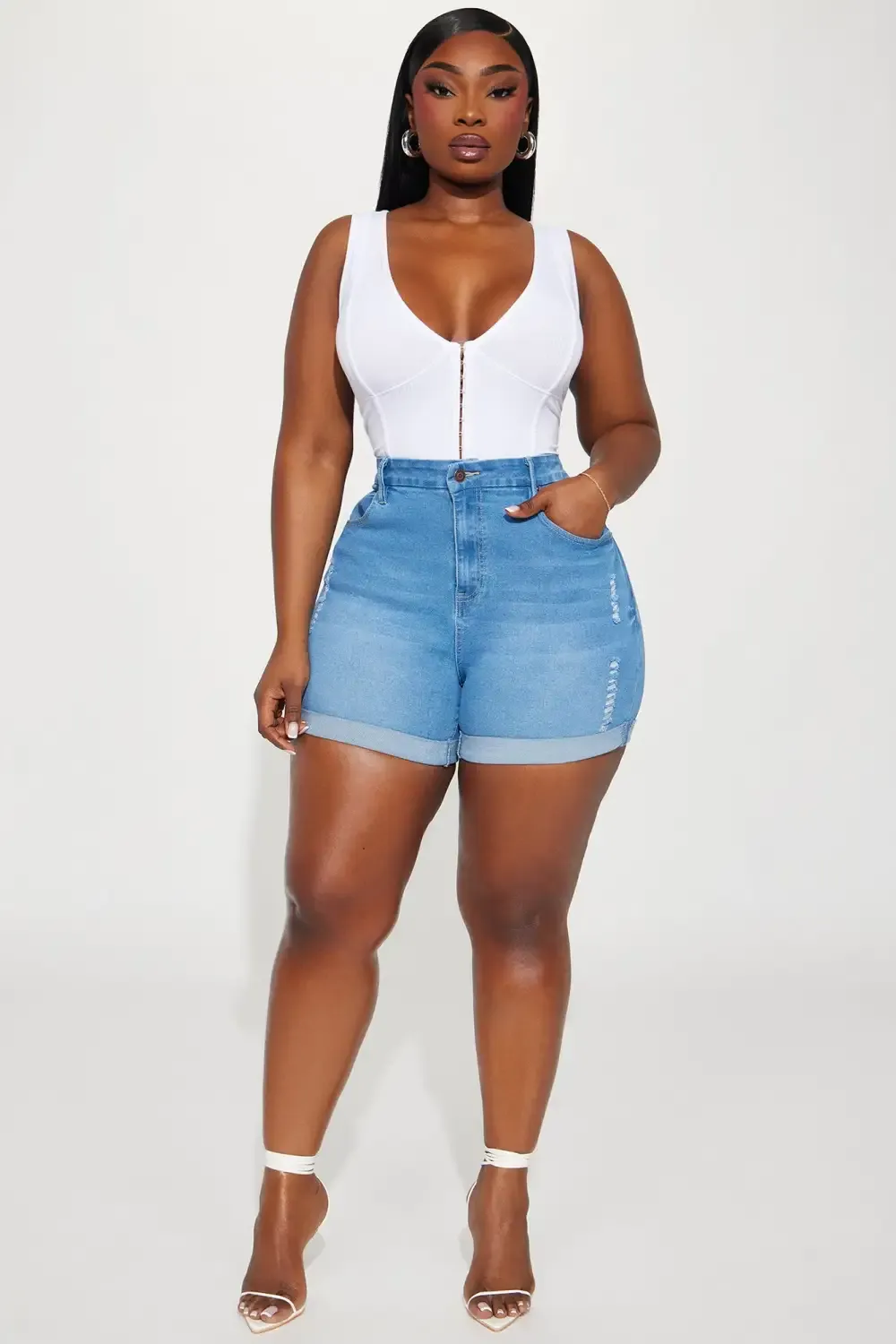 Heaven Sent Cuffed Denim Mom Shorts - Medium Blue Wash