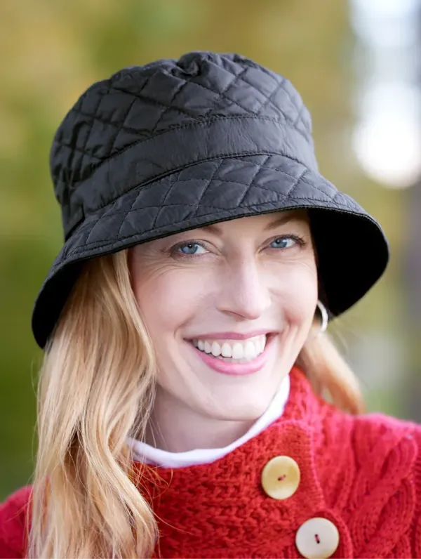 Women's All-Weather Hat With Ear Flaps