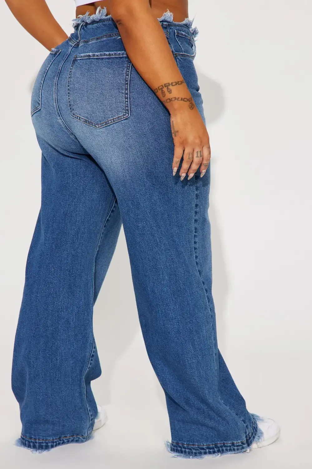 Come And Get It Cut Off Waistband Wide Leg Jean - Medium Wash