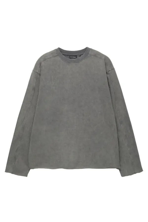 Faded T-shirt with frayed hem