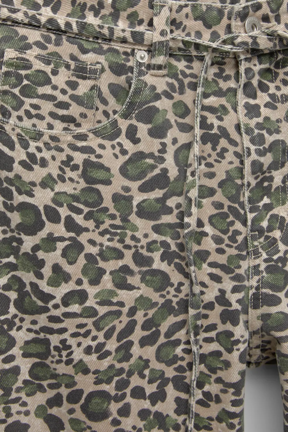 Jeans baggy leopardo cinturón