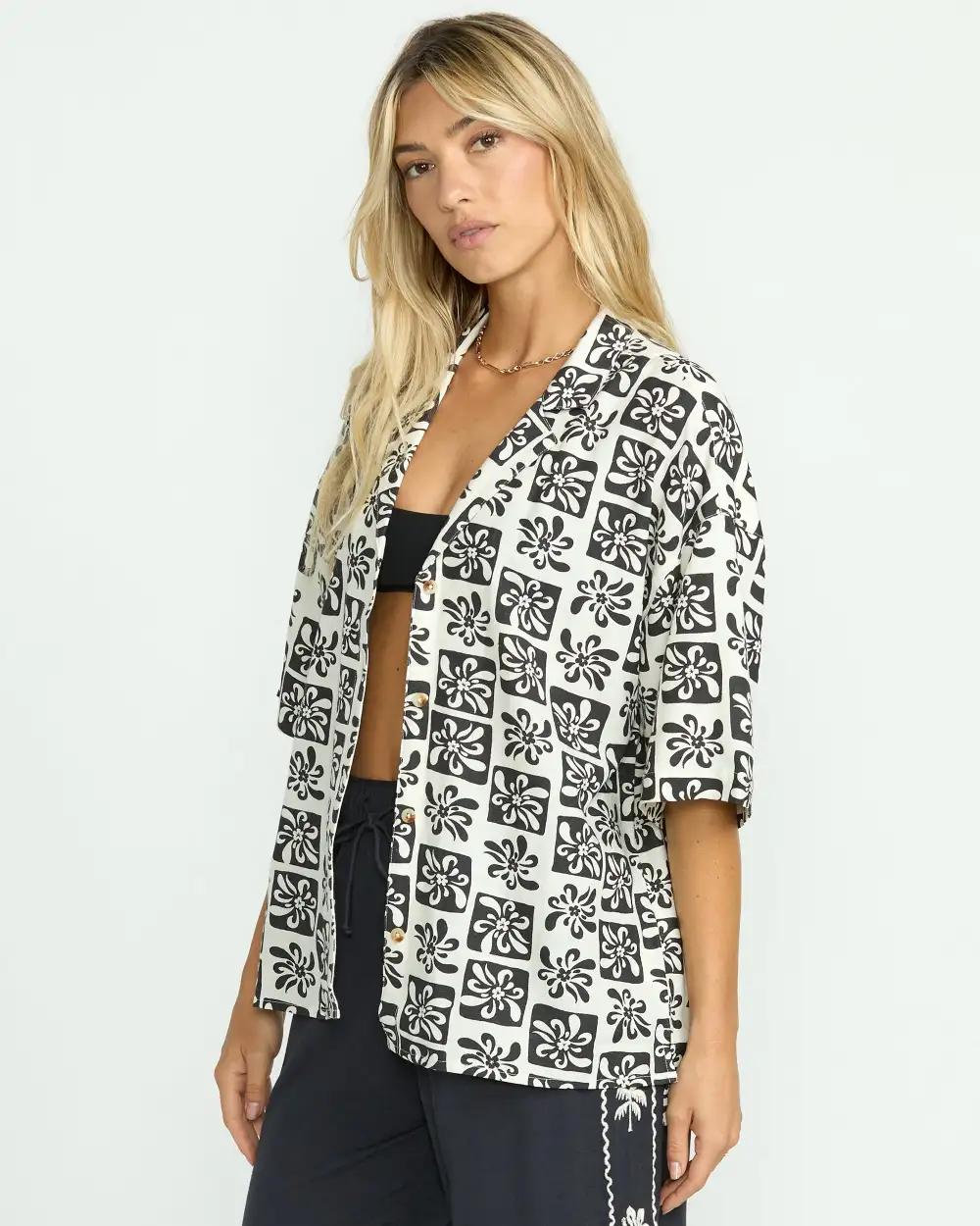 Beach Side Printed Short Sleeve Shirt - Black Sands