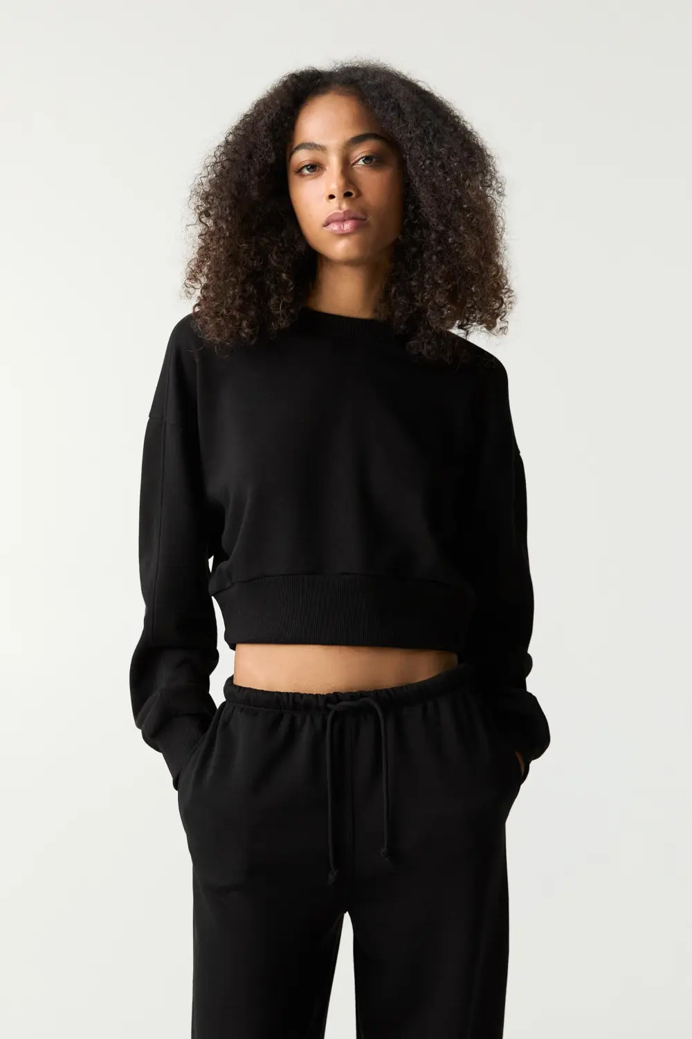 Sudadera cropped