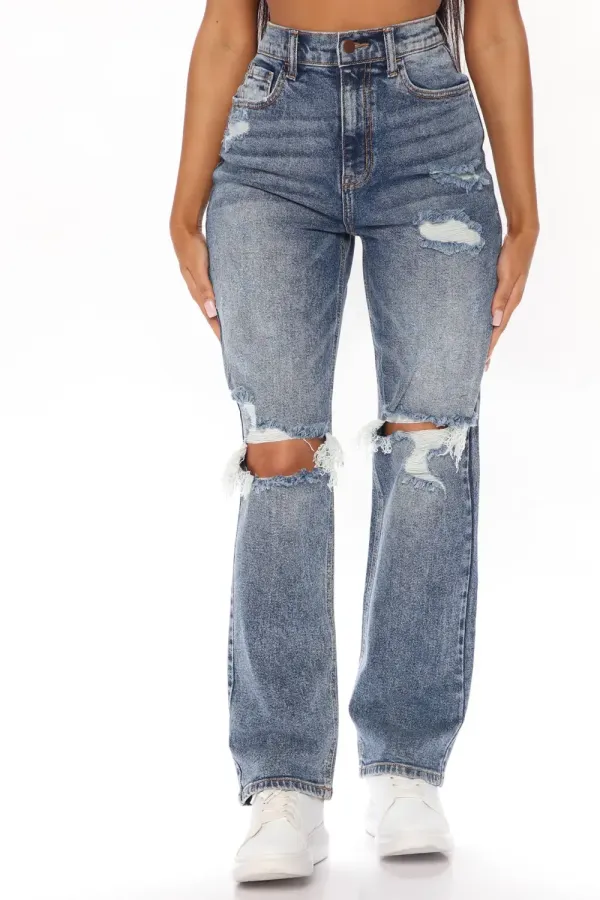 Go Off Boyfriend Distressed Jeans - Medium Blue Wash