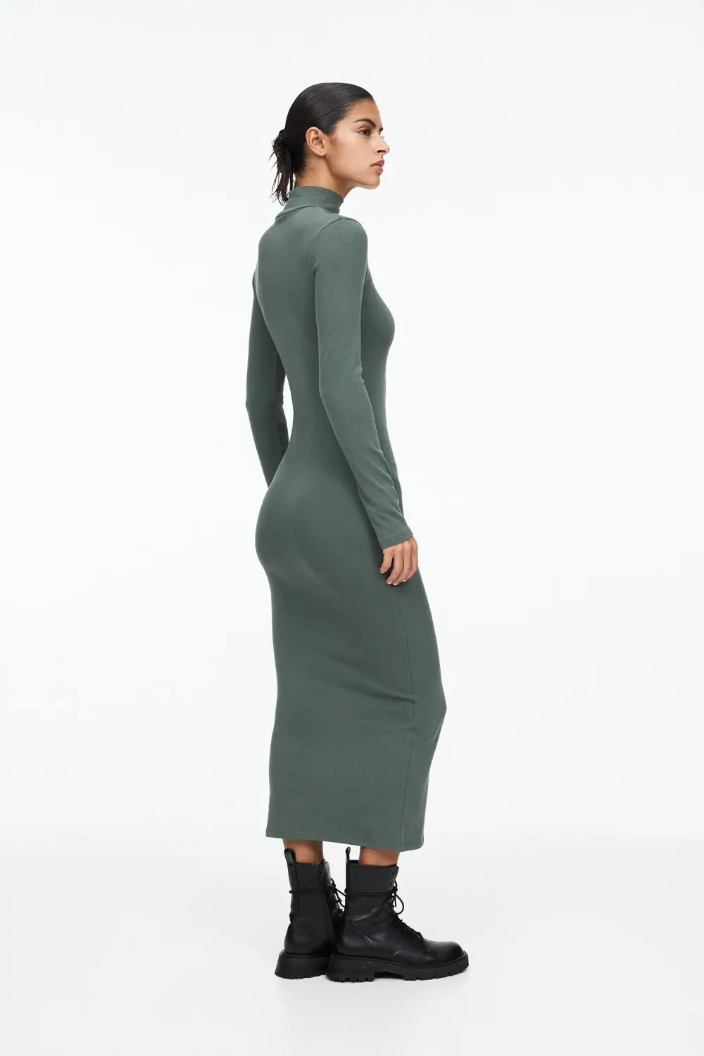 Vestido midi cuello perkins