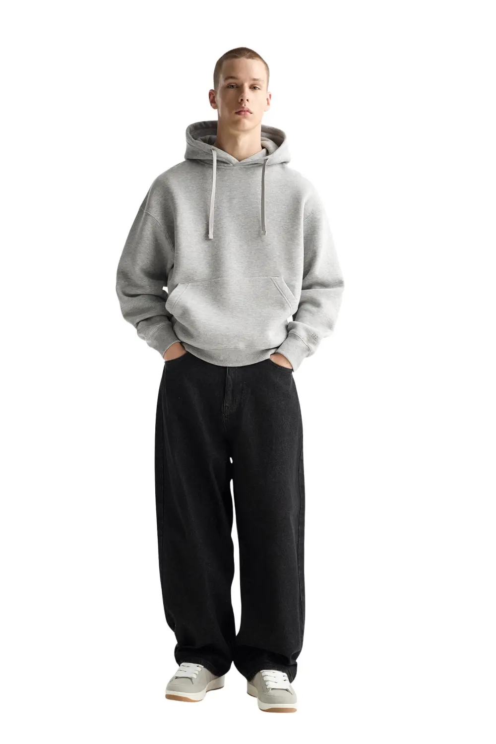 Sudadera básica capucha