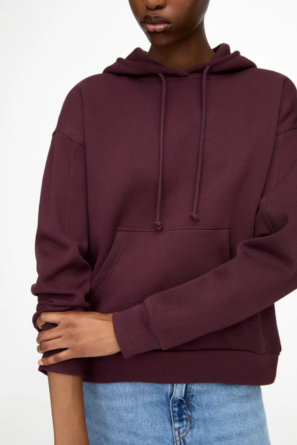 Sudadera básica capucha