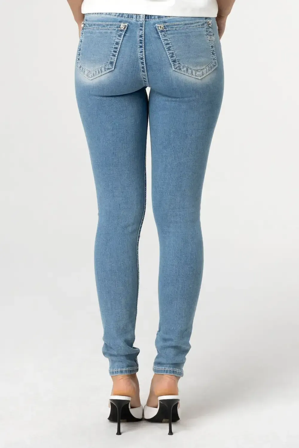 Classic Heaven Light Skinny Jeans
