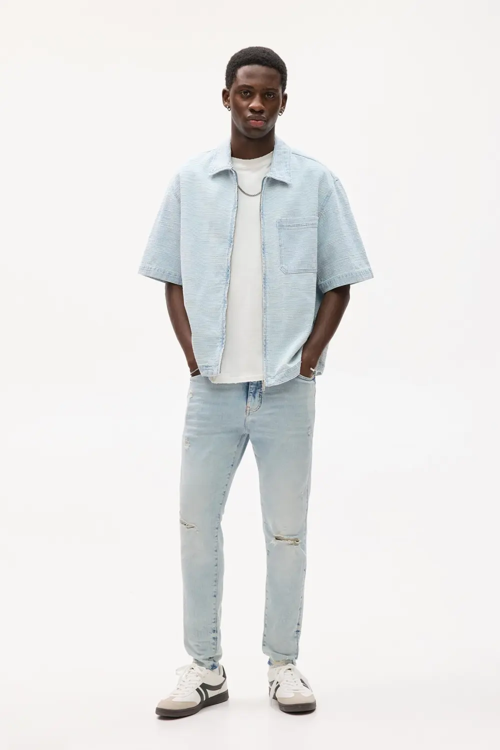 Ripped carrot fit jeans
