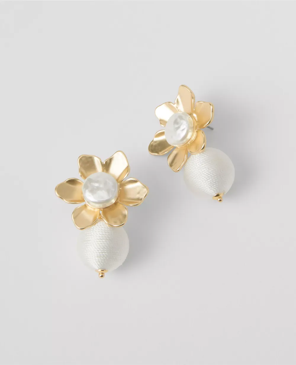 Pearlized Metal Flower Earrings