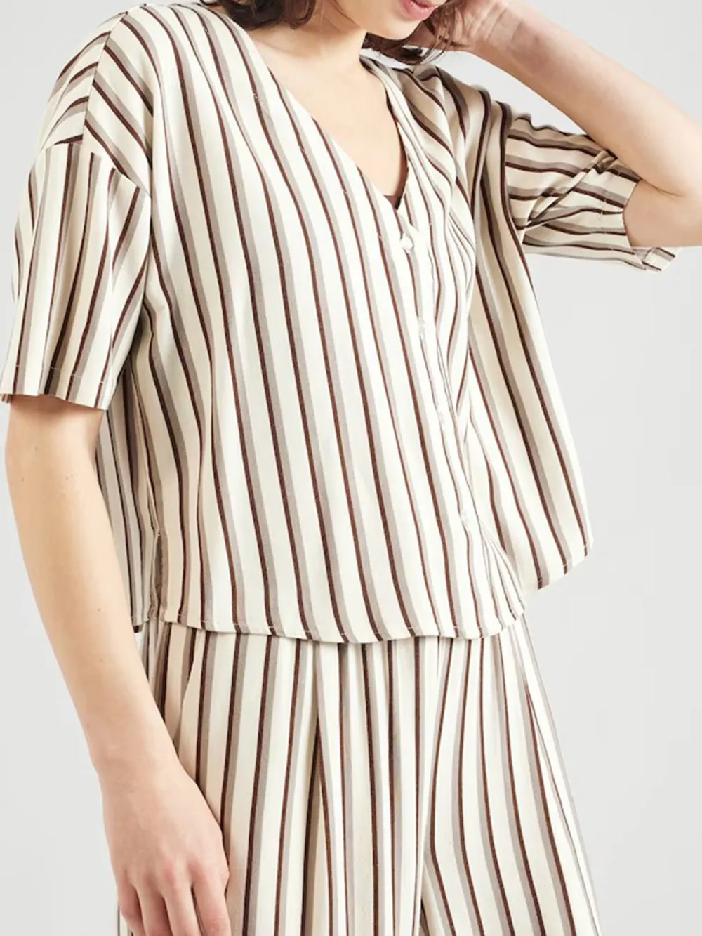 Striped Short Sleeve Blouses