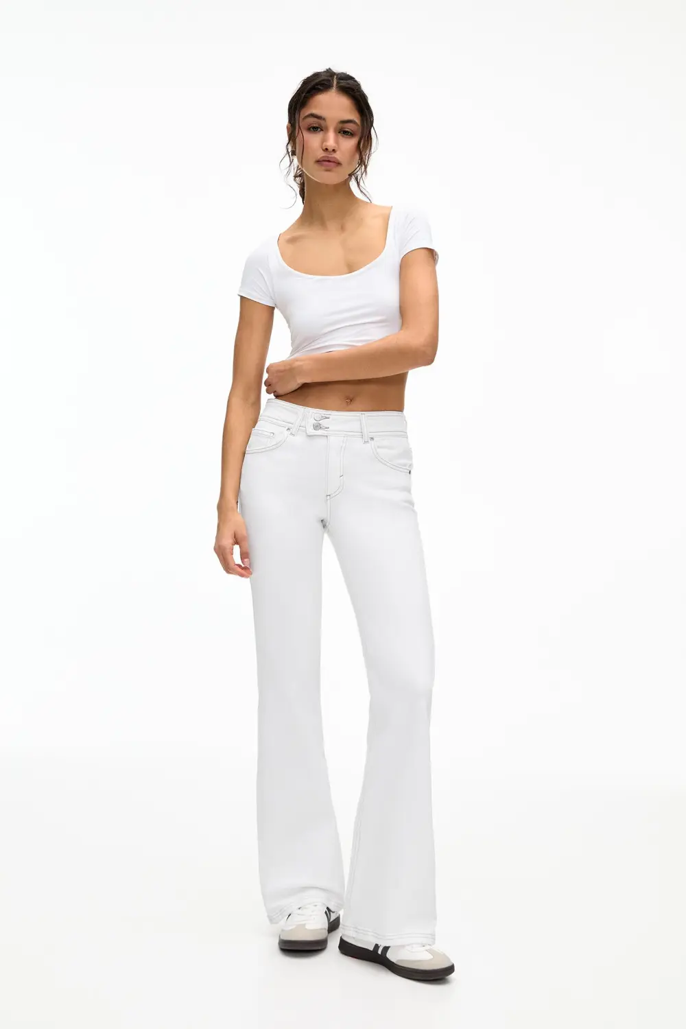 Jeans bootcut tiro bajo