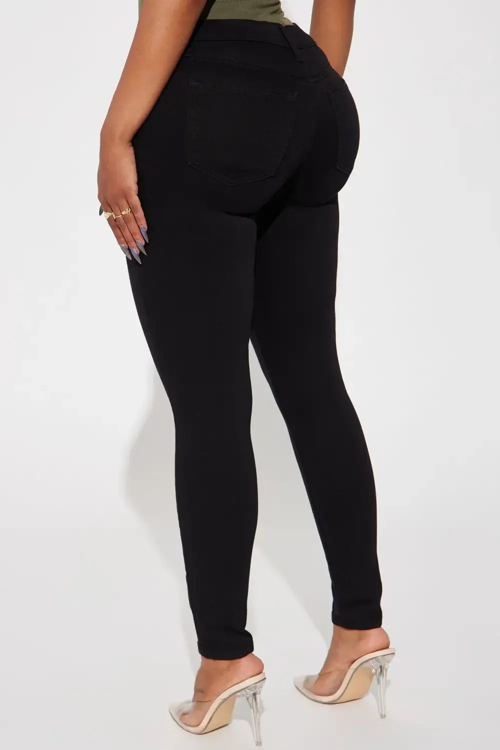 Nothing Better Than Me Skinny Jeans - Black