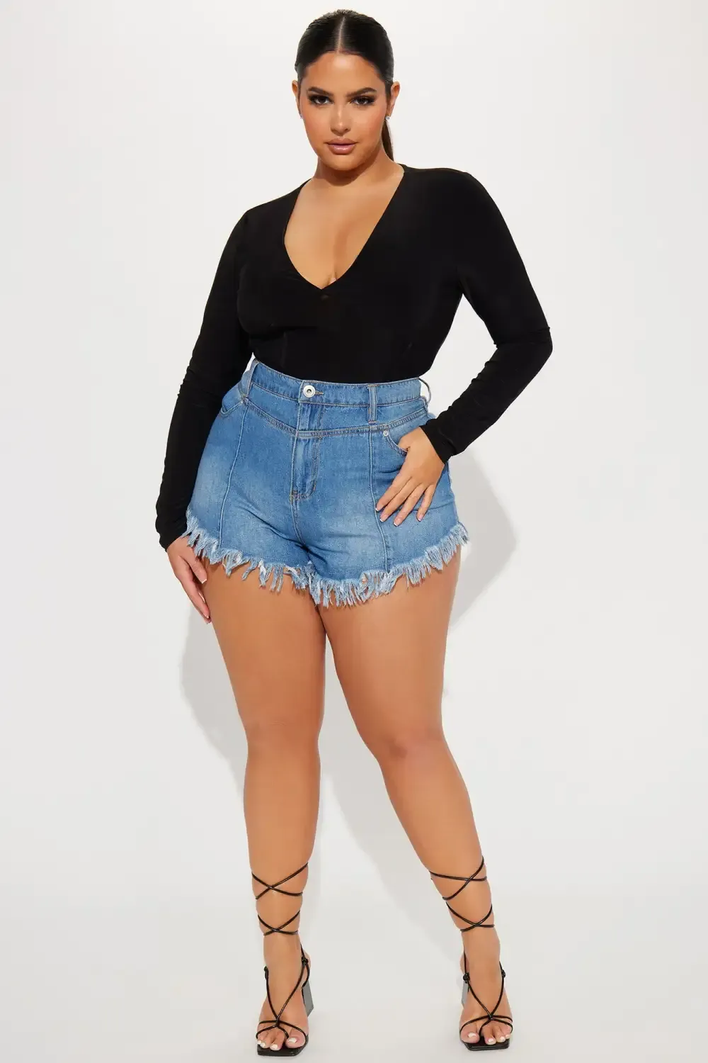Seal The Deal Fray Hem Denim Shorts - Light Blue Wash