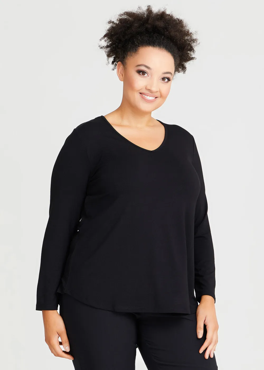 Natural Everyday V-neck Long Sleeve Top