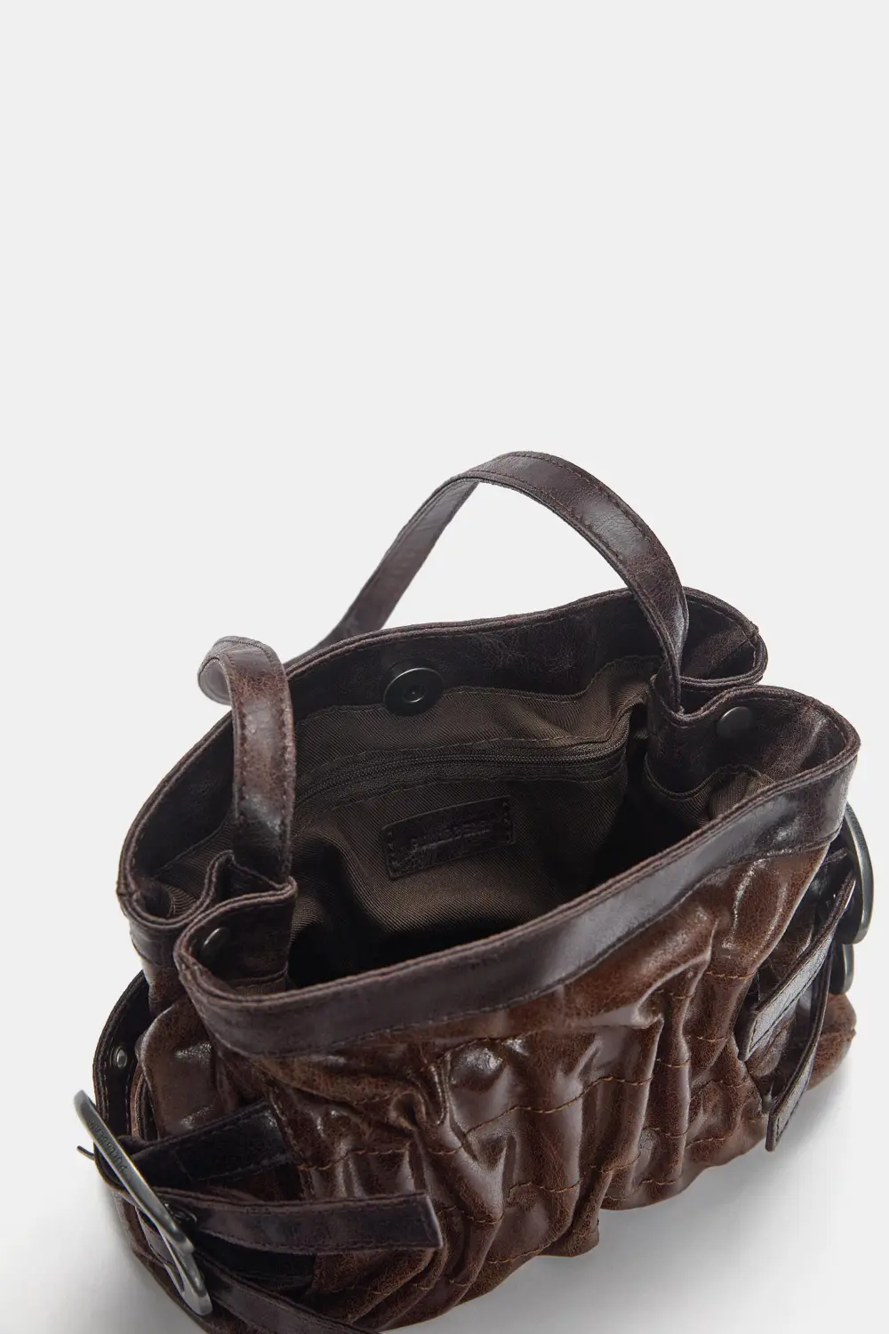Bolso de hombro fruncido
