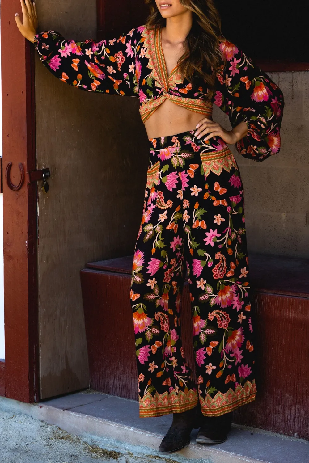 Black And Pink Floral Print Crop Top And Pants Set