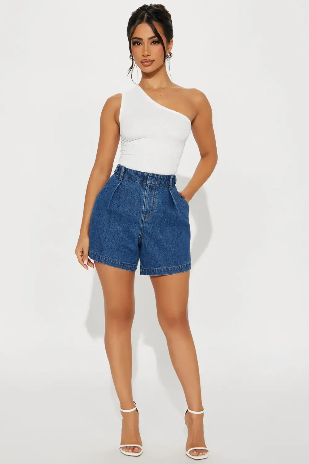Allise Pleated Trouser Denim Shorts - Dark Wash
