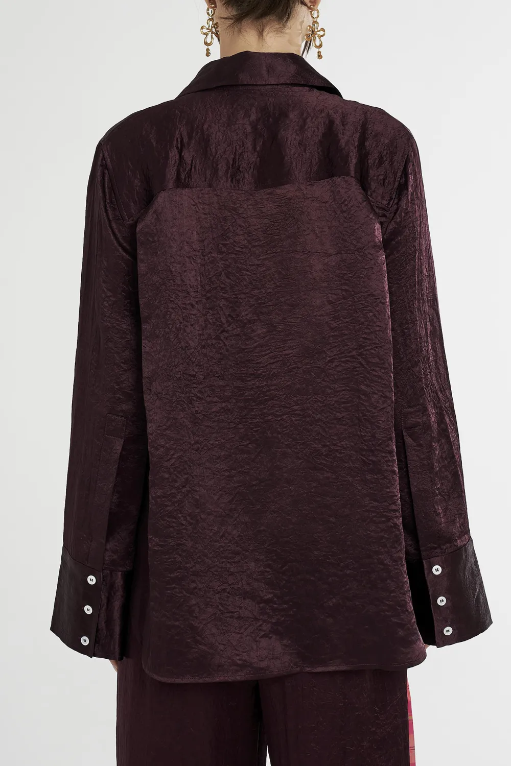 Elegant And Versatile Deep Plum Long-Sleeved Shirt