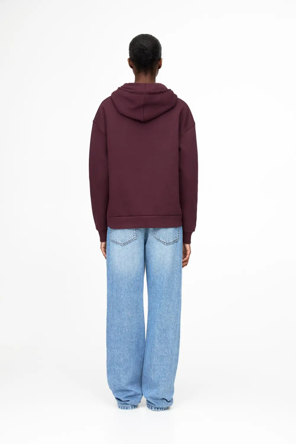 Sudadera básica capucha