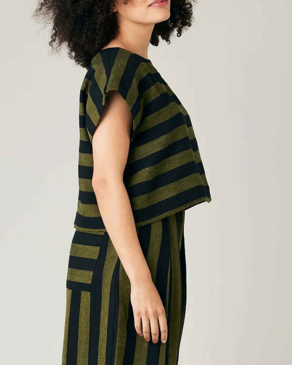 BLACK & OLIVE STRIPE LINEN TOP
