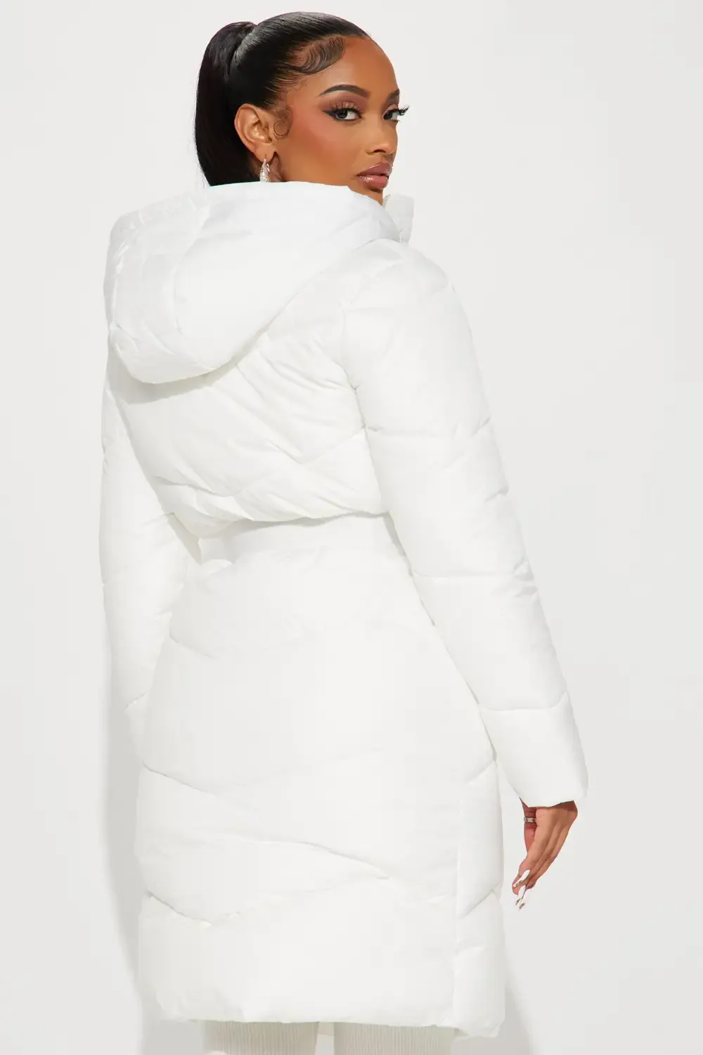 Snow Style Belted Puffer Jacket - White