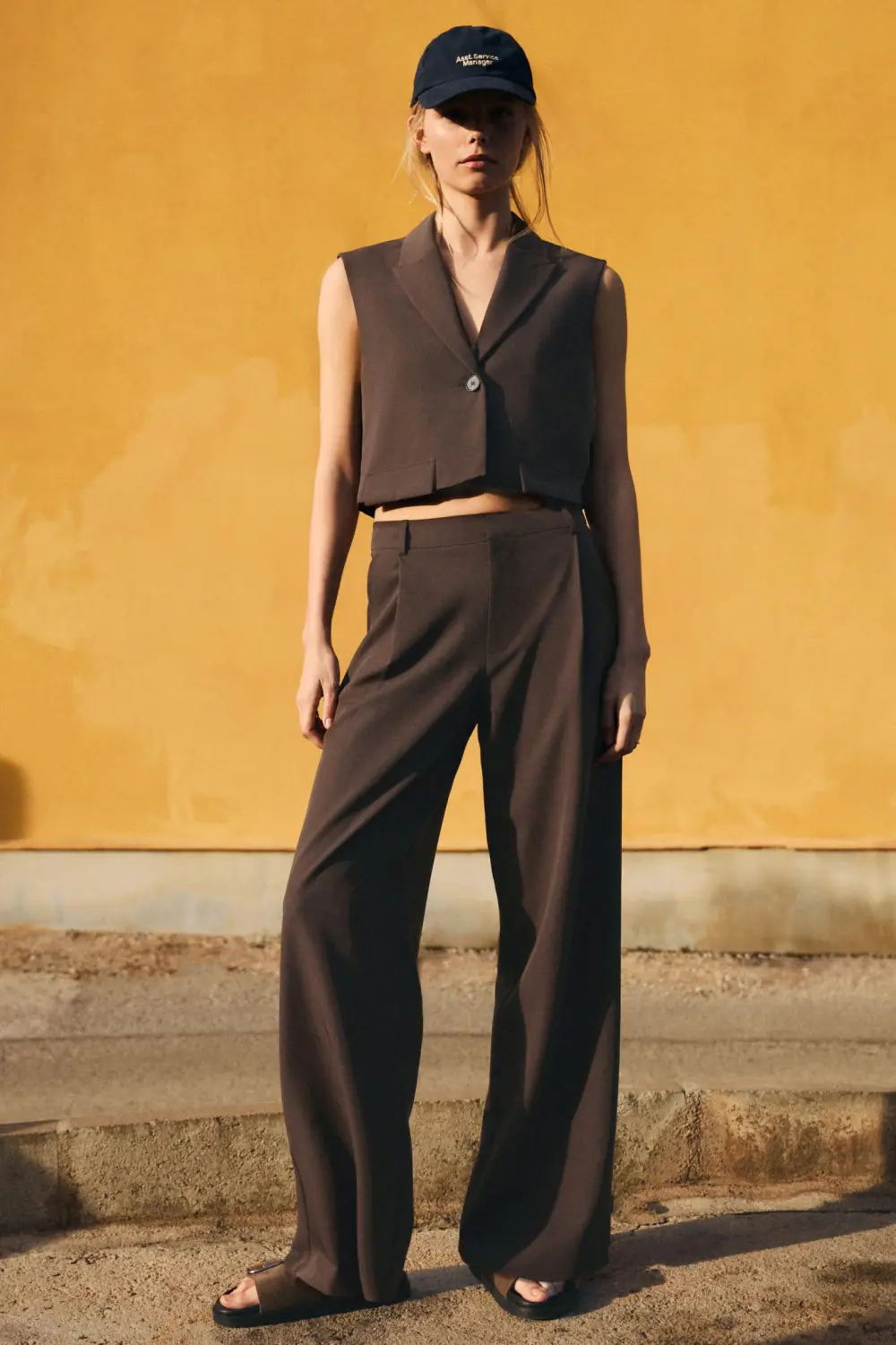 Cropped suit vest