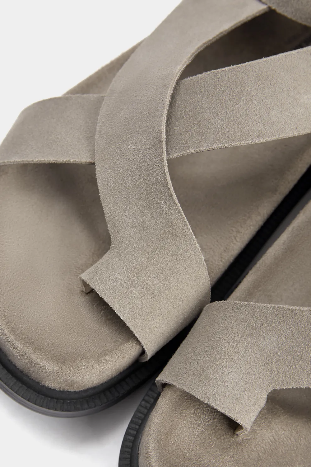 Sandalias planas tiras piel