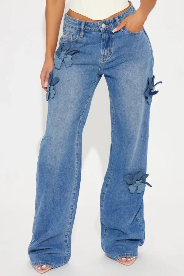 Tall Floria Baggy Flower Applique Jeans - Medium Wash