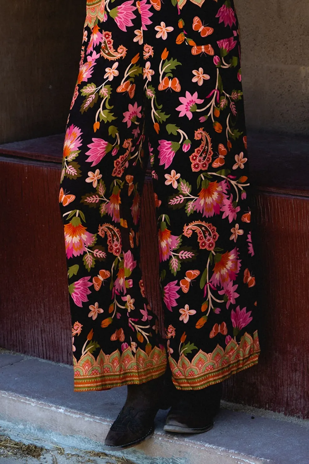 Black And Pink Floral Print Crop Top And Pants Set