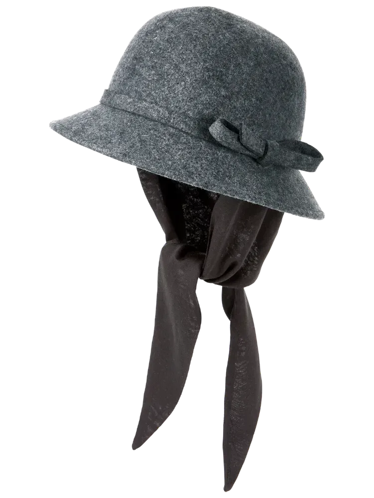 Women's Wool Felt Cloche With Scarf