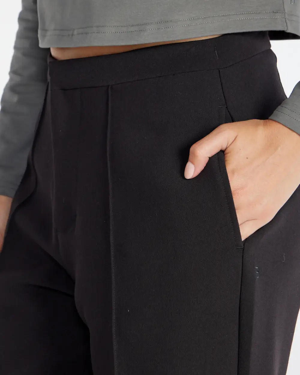 Midtown Straight Leg Pintuck Pant