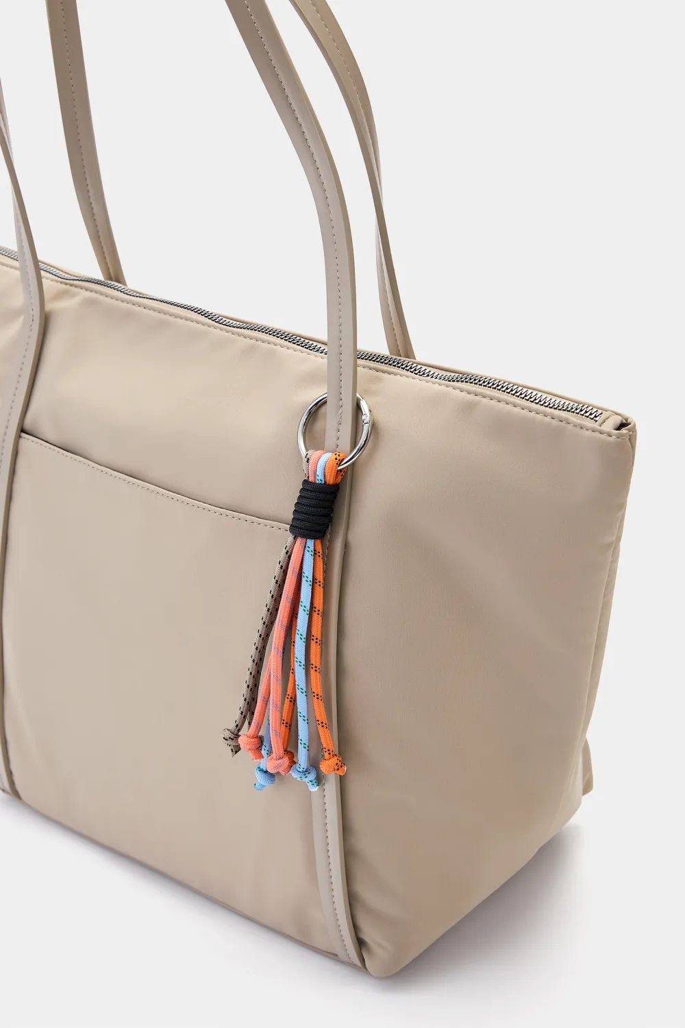 Bolso shopper nylon adorno