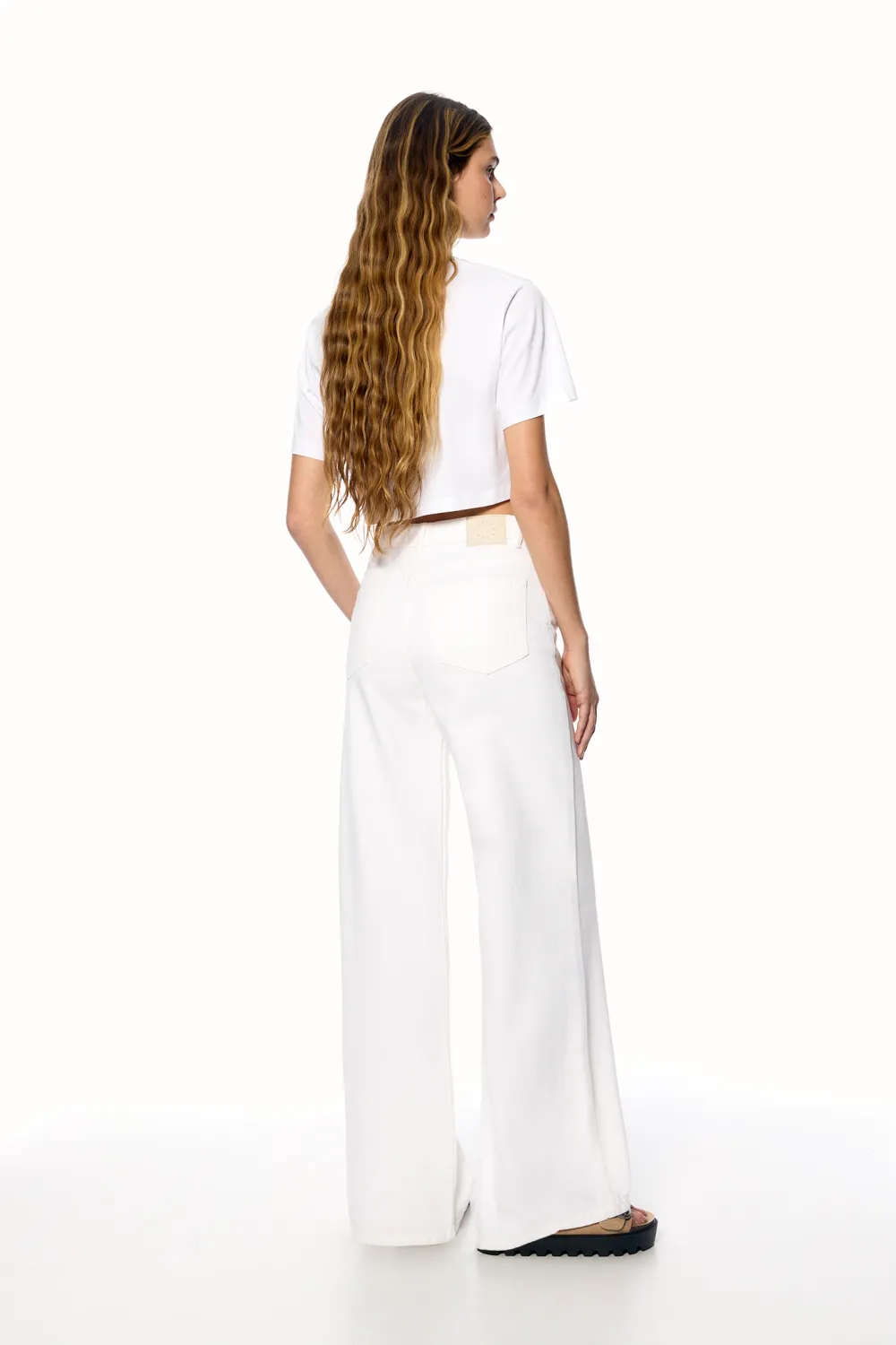 Jeans wide leg tiro alto