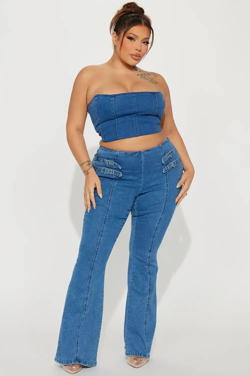 Blinding Love Buckle Stretch Flare Jeans - Medium Wash