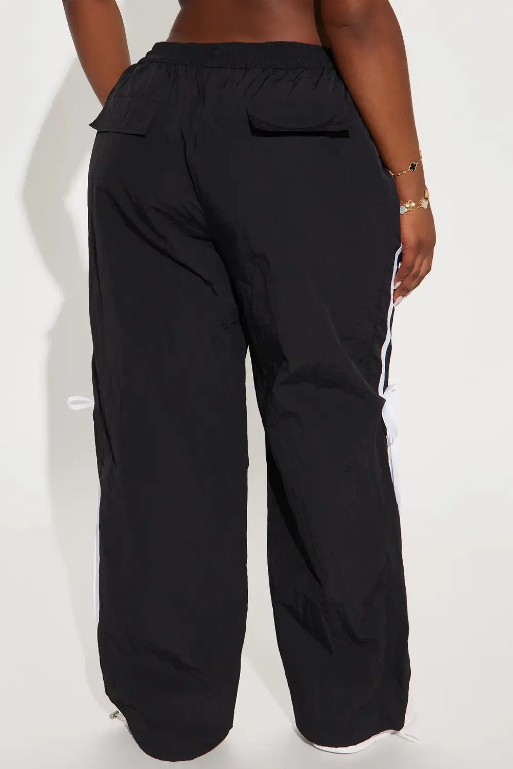 Taura Windbreaker Track Pant - Black