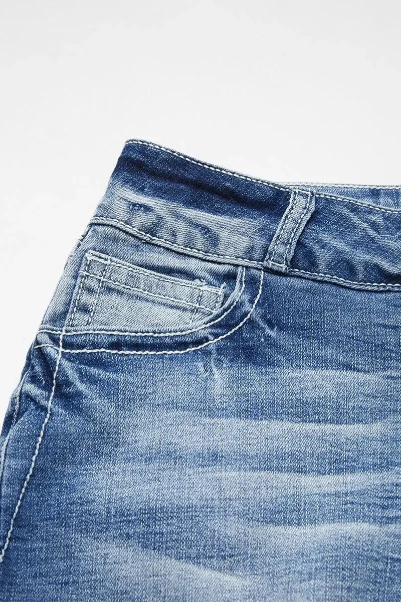 Embroidery Detail Raw Hem High Waist Denim Shorts