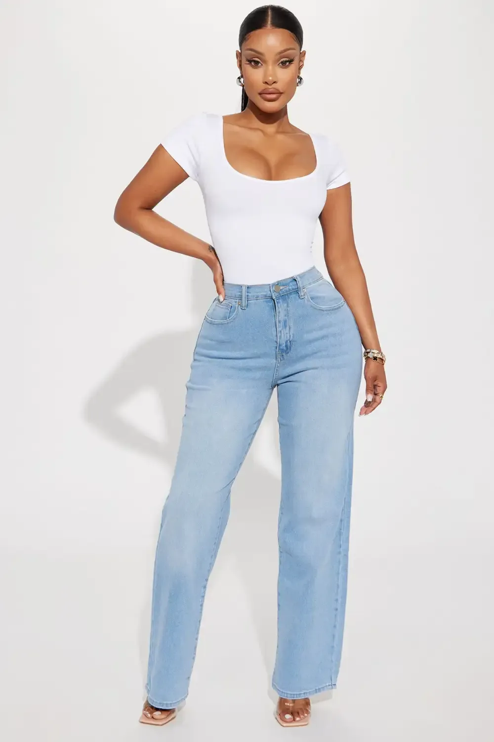 Classic 90s Low Stretch Straight Leg Jeans - Light Wash