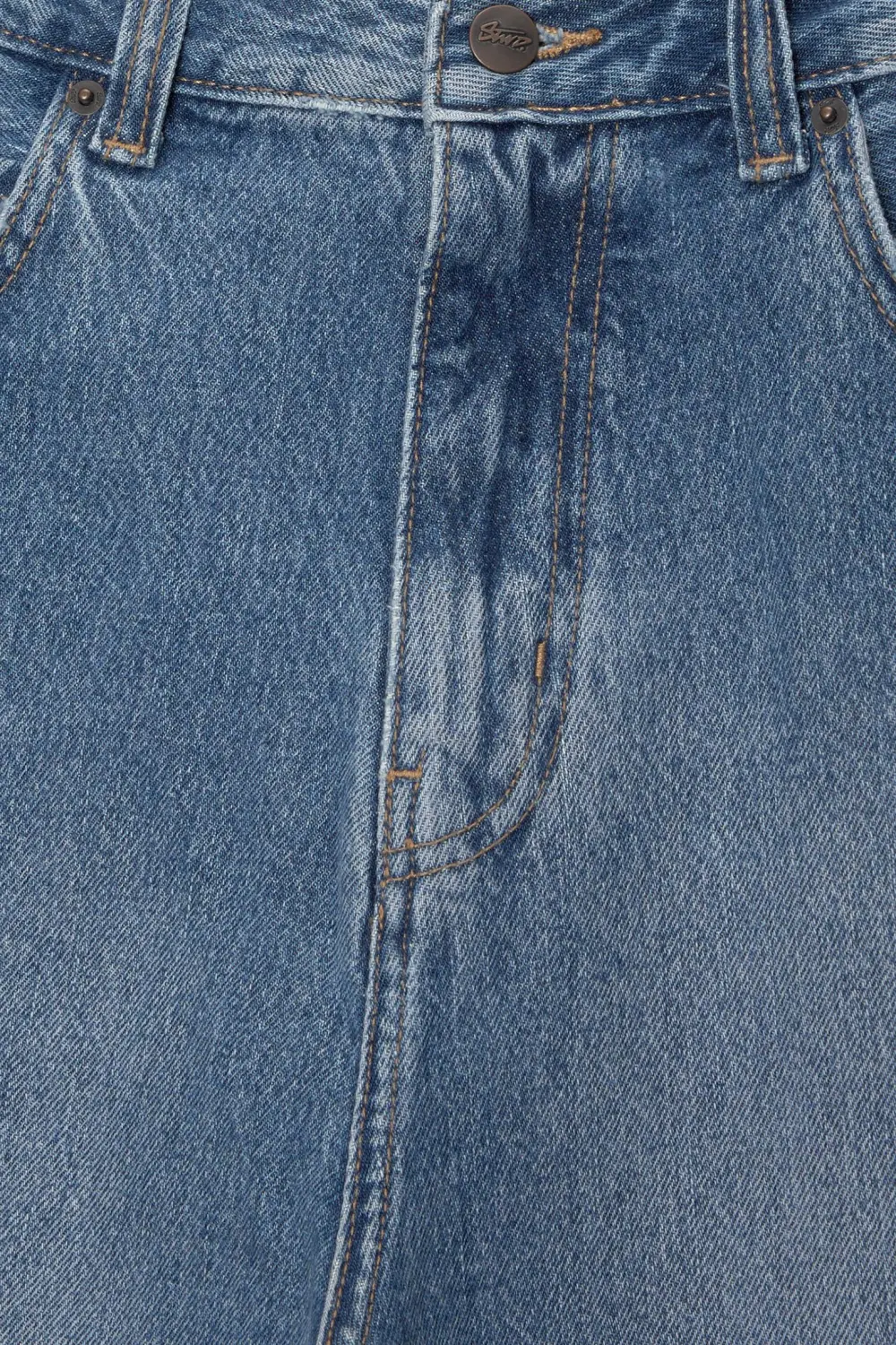 Loose baggy jeans