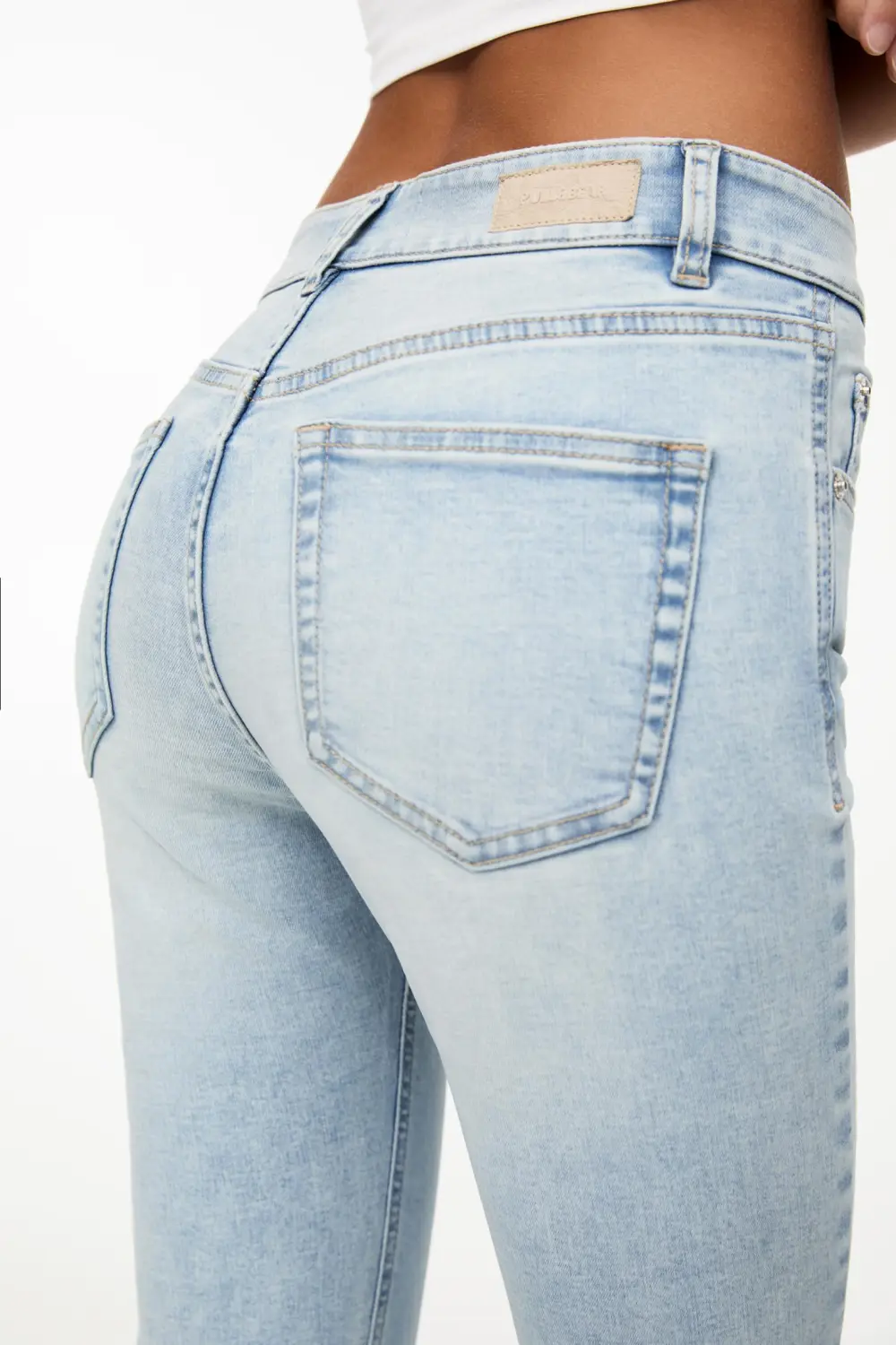Jeans skinny tiro medio