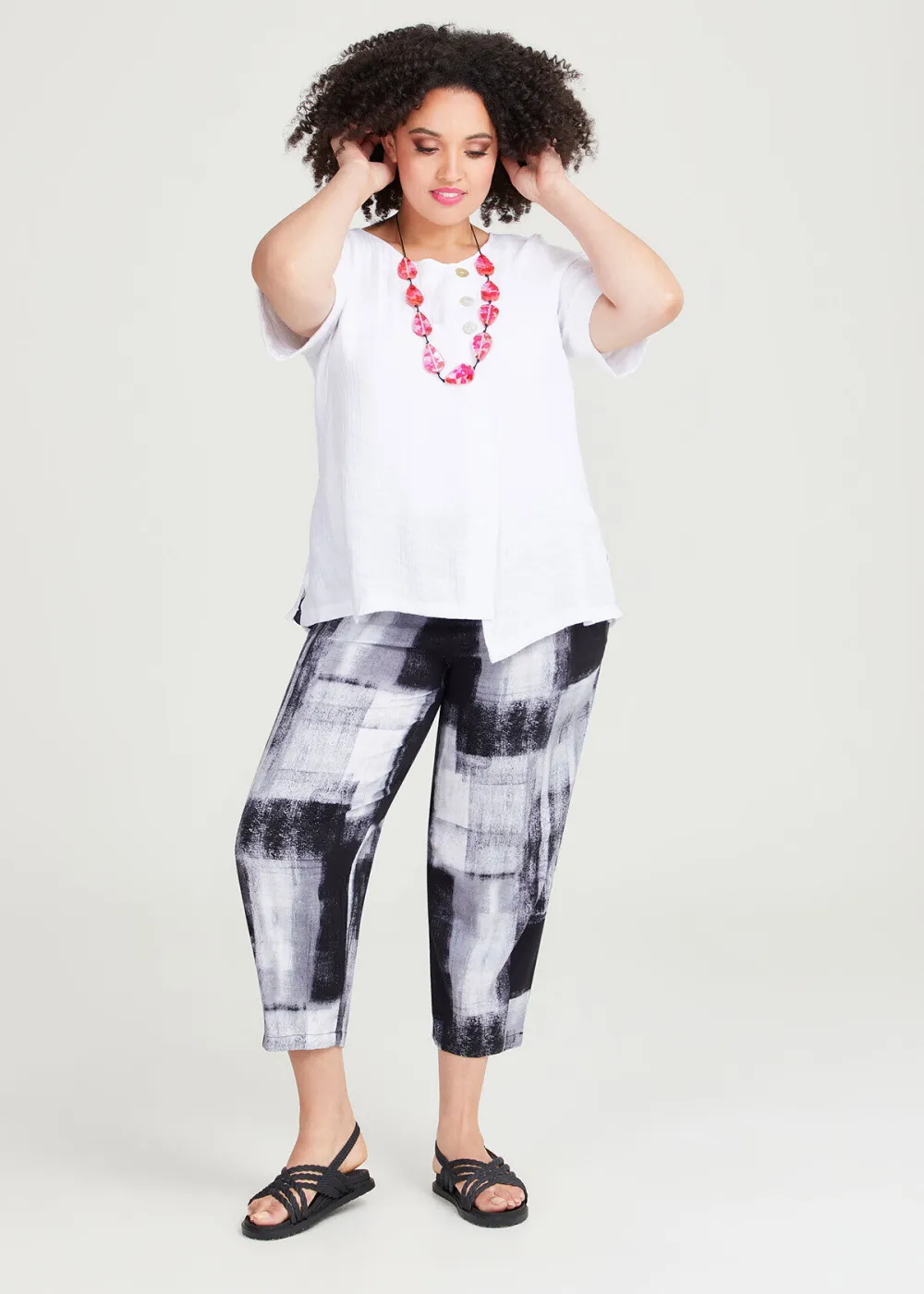 Natural Lia Abstract Crop Pant