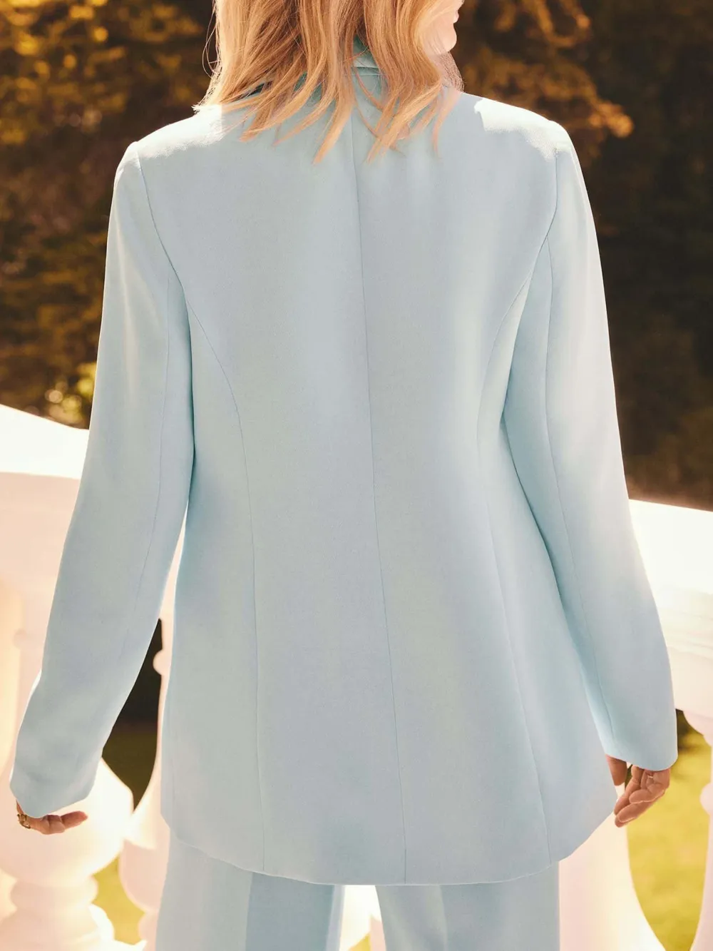 High-End Double-Breasted Coat With Gold Buttons