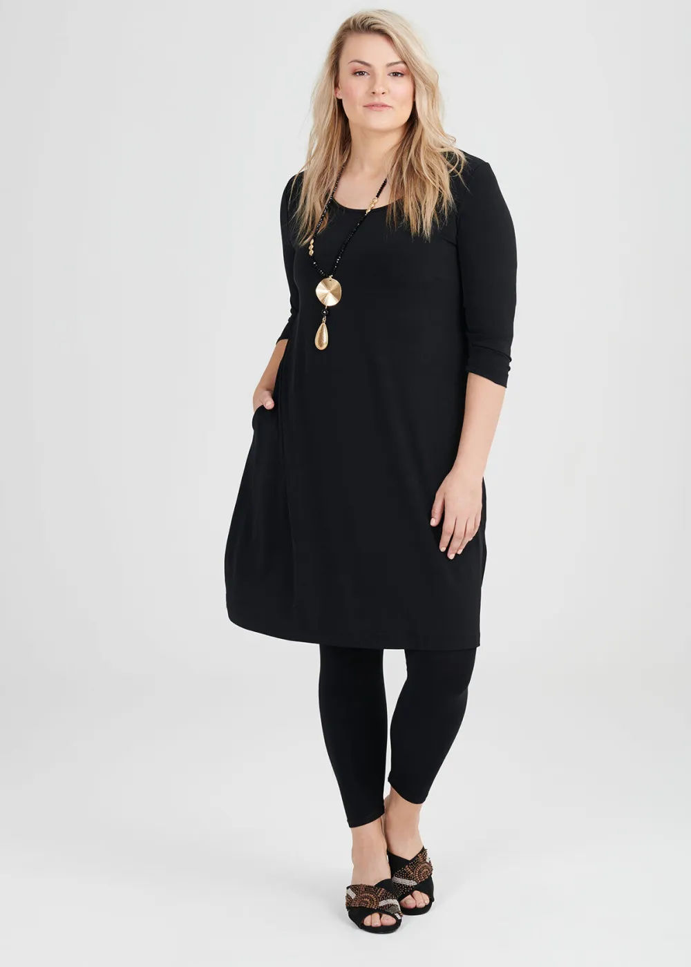 Luna Ultimate 3/4 Sleeve Dress